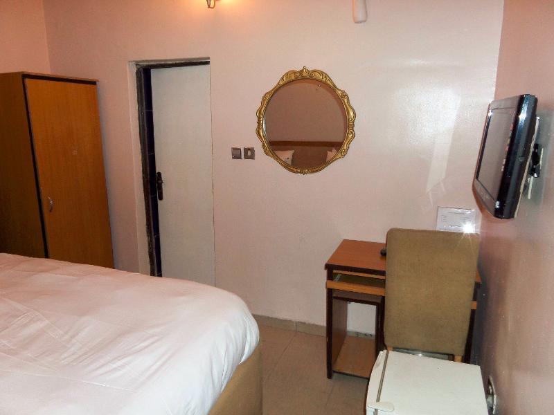 Dv8 Hotel Лагос Экстерьер фото
